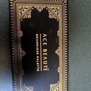 Nice eyeshadow pallet